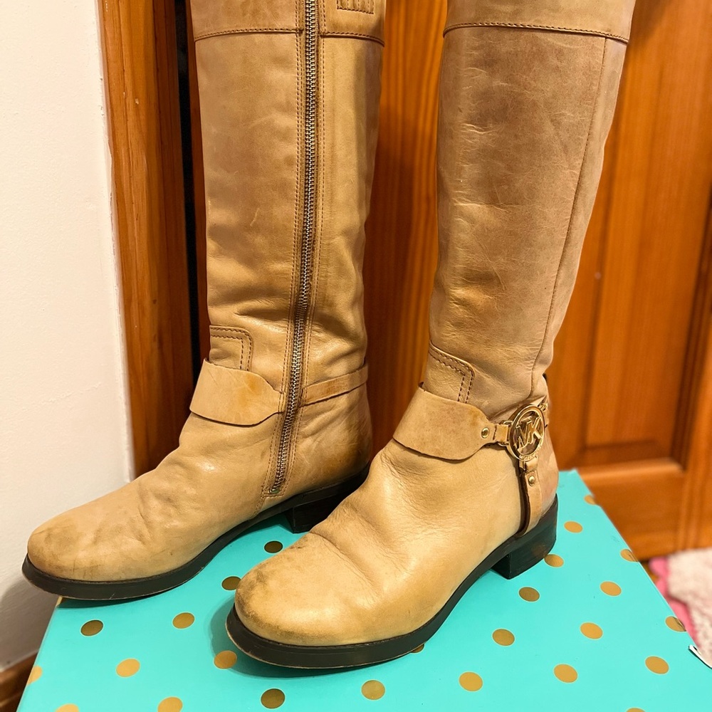 MK Tan boots